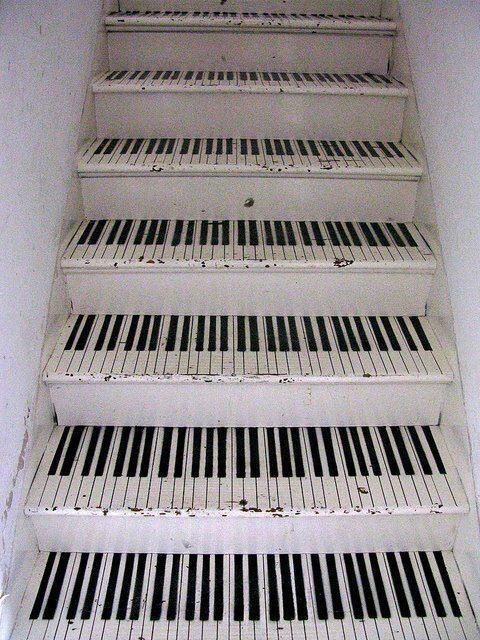  Piano stairs.