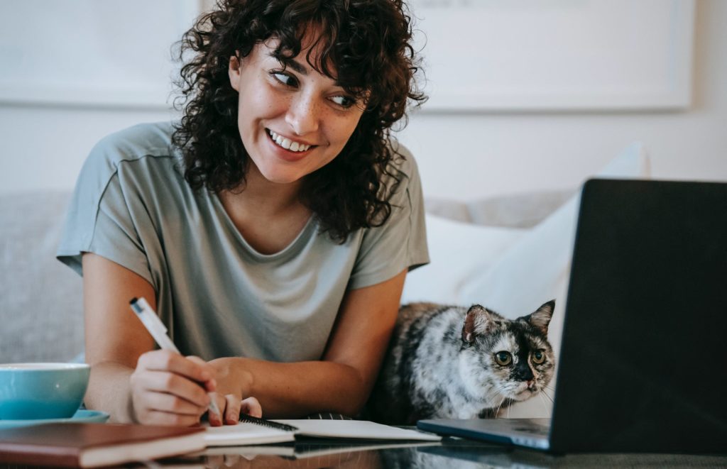 Tips on Working from Home With a Pet Cat