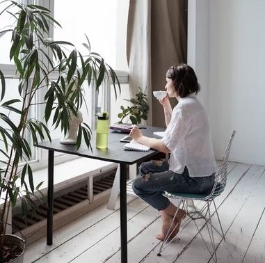 Working-from-home-Working-Place-People-Images-Pictures
