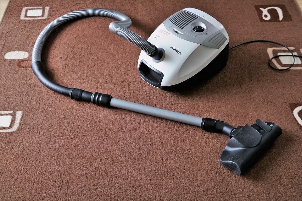vacuum-cleaner-on-a-carpet